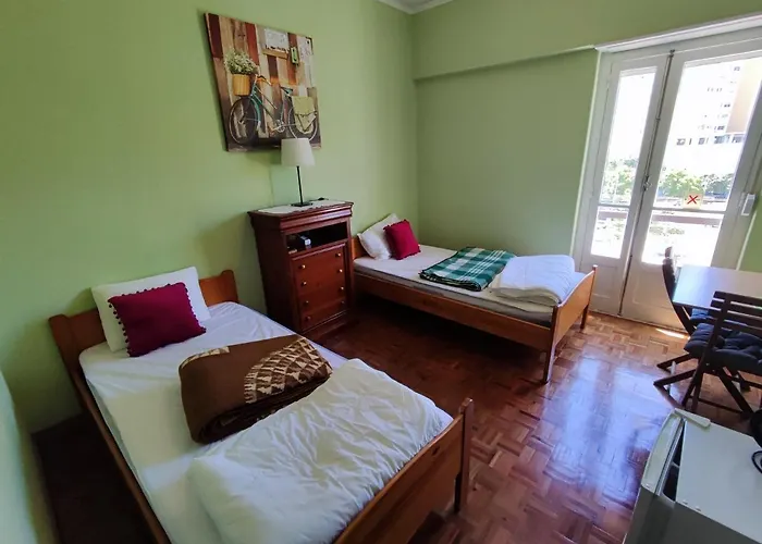 Twin In Penha De Franca Affittacamere *