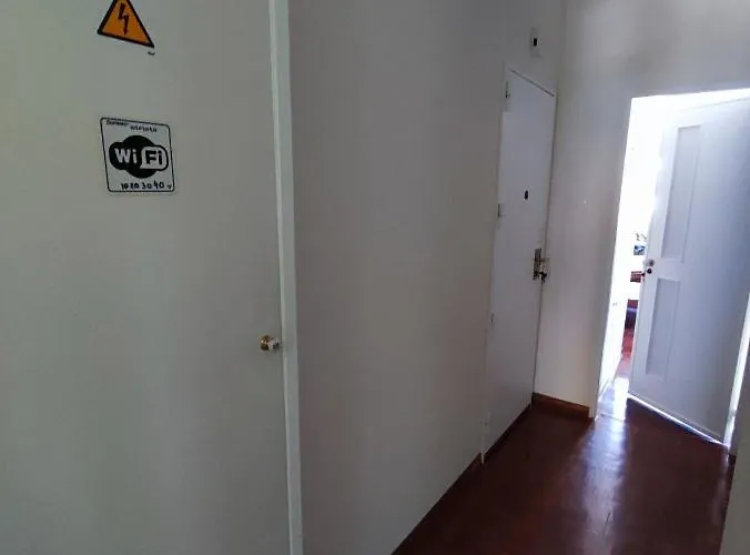 Twin In Penha De Franca Lisboa