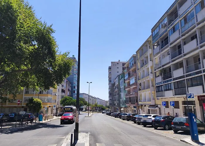 Casa de hóspedes Twin In Penha De Franca Lisboa