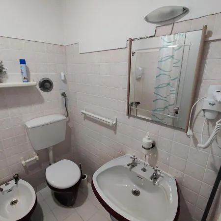 Guest house Twin In Penha De Franca *